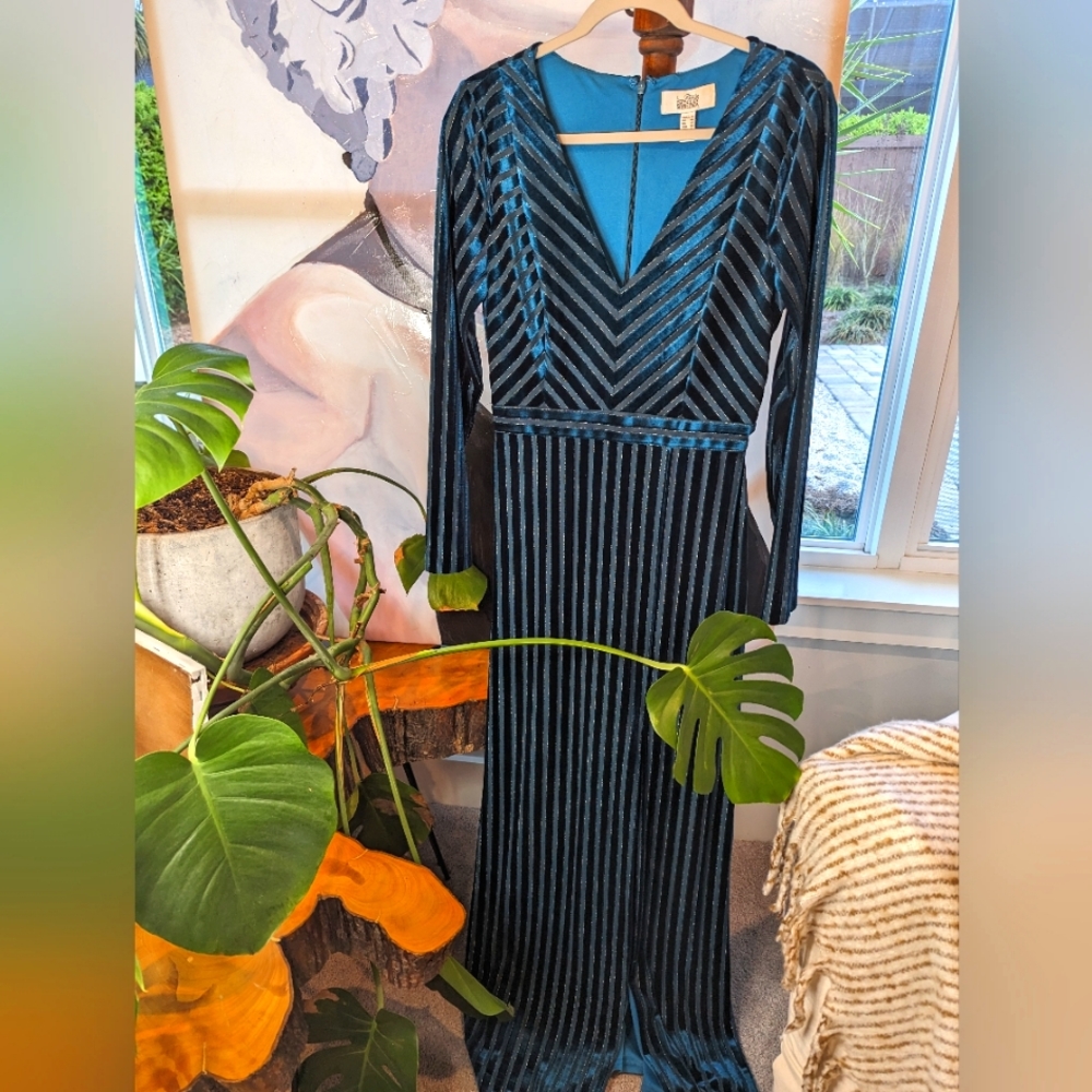 Belle Badgley Mischka Teal Striped Gown SZ 8